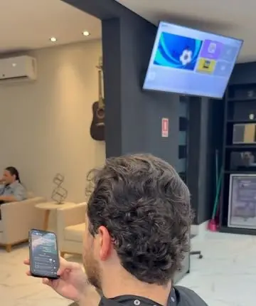 Cliente de costas depois de uma desondulação na Lottus